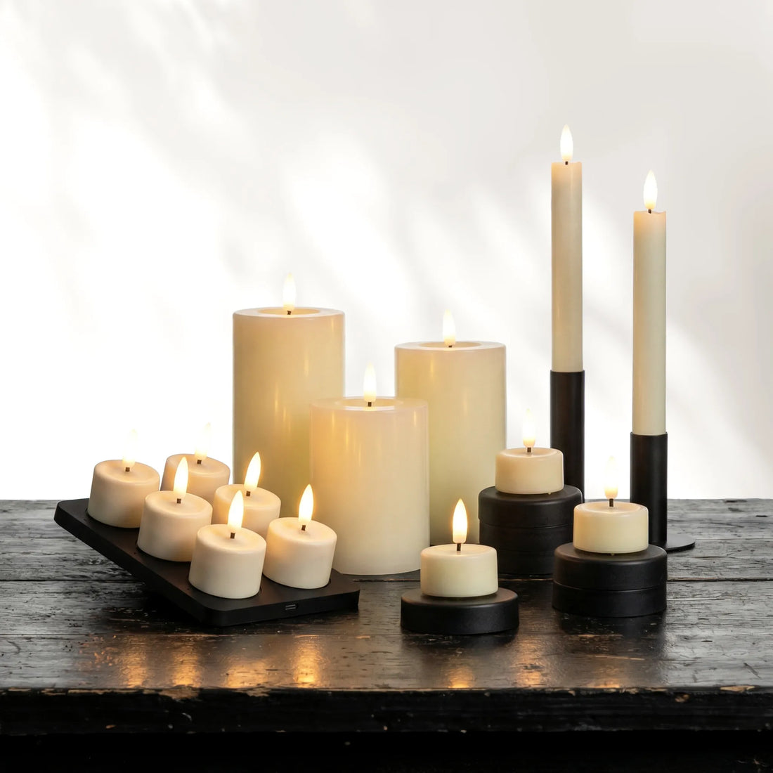 KENN LED kaarsen collectie met oplaadbare waxinelichtjes, stompkaarsen en dinerkaarsen