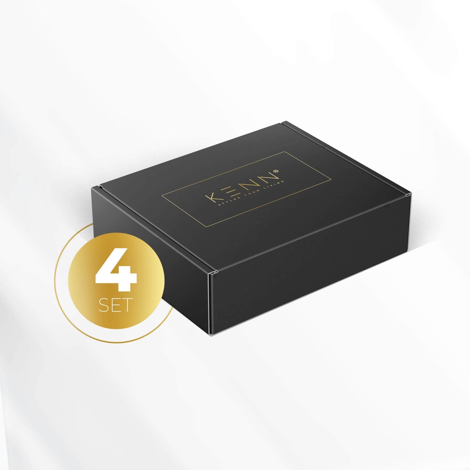 "Set van 4 kleine KENN® industriële kaarsenhouders van metaal met zandkleurig goud glas – elegante houders voor waxinelichtjes en stompkaarsen. Luxe, warme uitstraling door goudkleurig glas, perfect als sfeervolle tafeldecoratie in een landelijk, modern of industrieel interieur. Geschikt voor binnen én buitengebruik.