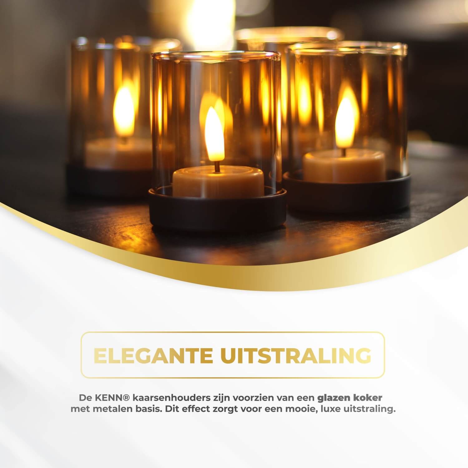 "Set van 4 kleine KENN® industriële kaarsenhouders van metaal met zandkleurig goud glas – elegante houders voor waxinelichtjes en stompkaarsen. Luxe, warme uitstraling door goudkleurig glas, perfect als sfeervolle tafeldecoratie in een landelijk, modern of industrieel interieur. Geschikt voor binnen én buitengebruik.
