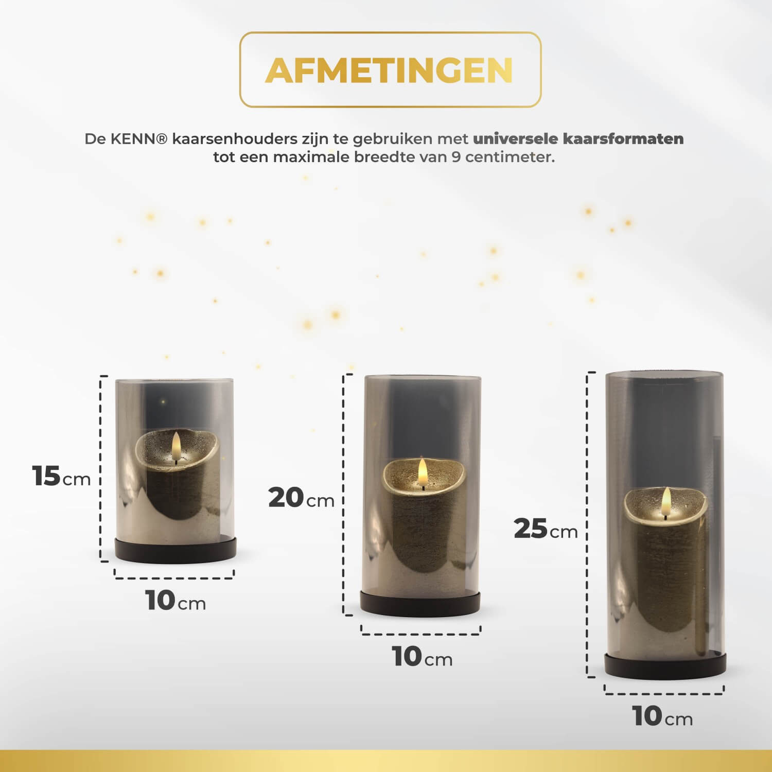 KENN® Lichtermeer – set van 3 industriële glazen kaarsenhouders met zwarte metalen basis en smoke grijs glas. Tijdloos, elegant design geschikt voor waxinelichtjes en stompkaarsen. Gemaakt van stevig glas voor langdurig gebruik. Perfect als luxe woondecoratie voor interieur, woonkamer of eettafel. Beschikbaar in drie formaten: 15 cm, 20 cm en 25 cm hoog.